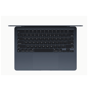 Tastatur og trackpad på en mørkeblå Apple MacBook Air 15" 2023 med M2-chip